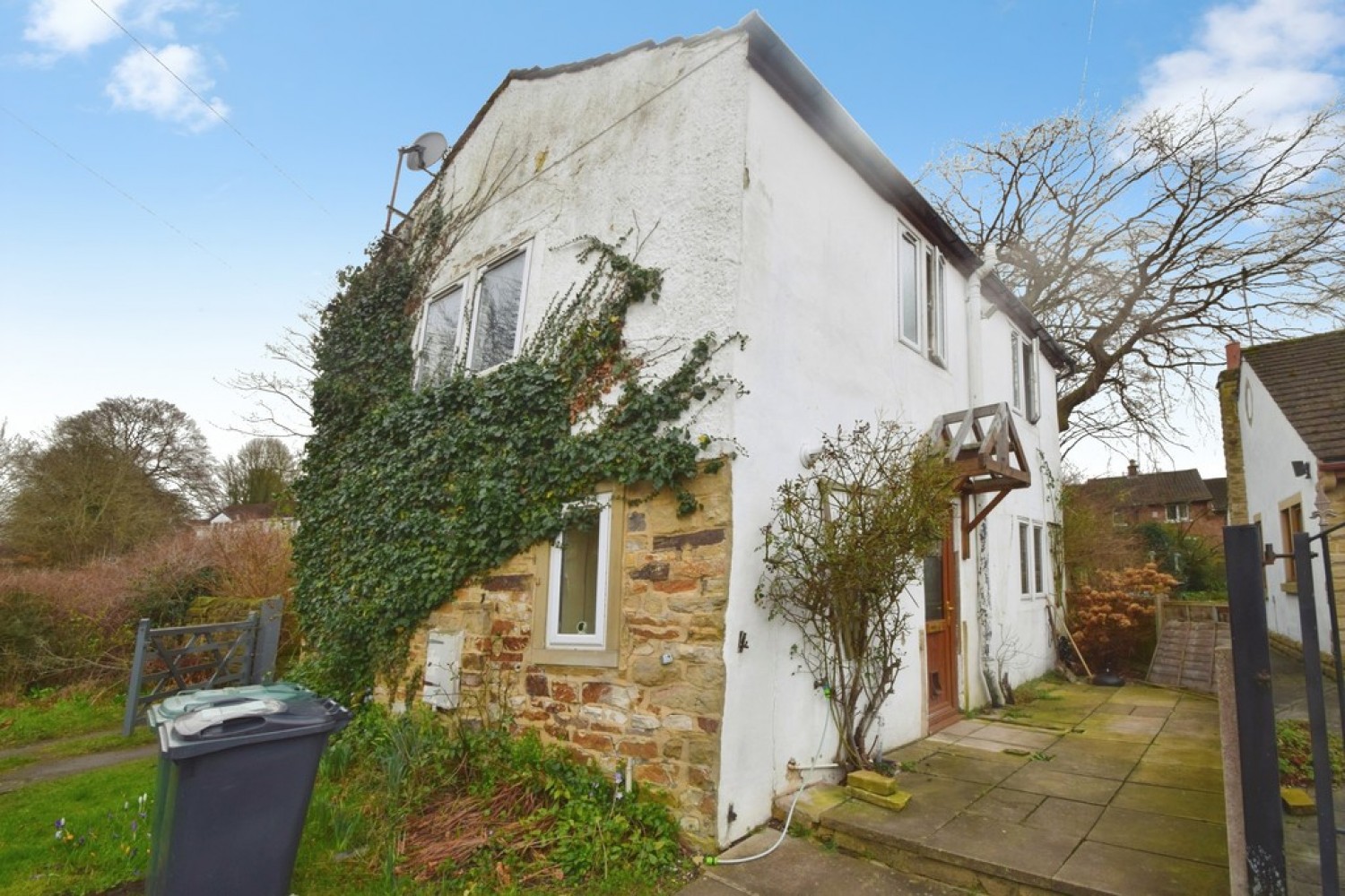 2 bedroom House for Auction Lower Green, Bradford, West Yorkshire