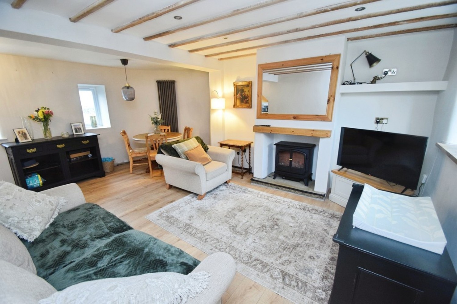 2 bedroom House for Auction Lower Green, Bradford, West Yorkshire