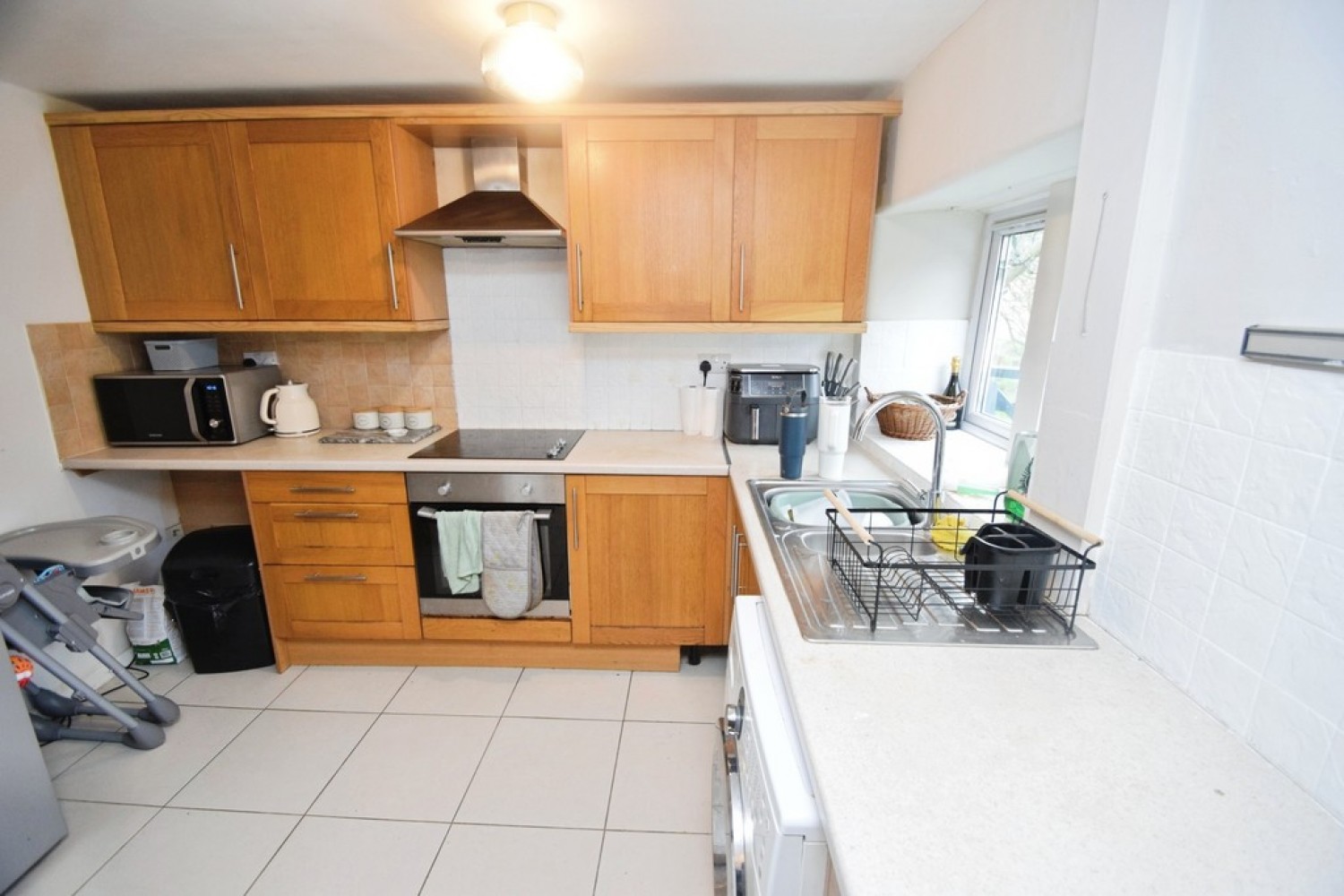 2 bedroom House for Auction Lower Green, Bradford, West Yorkshire