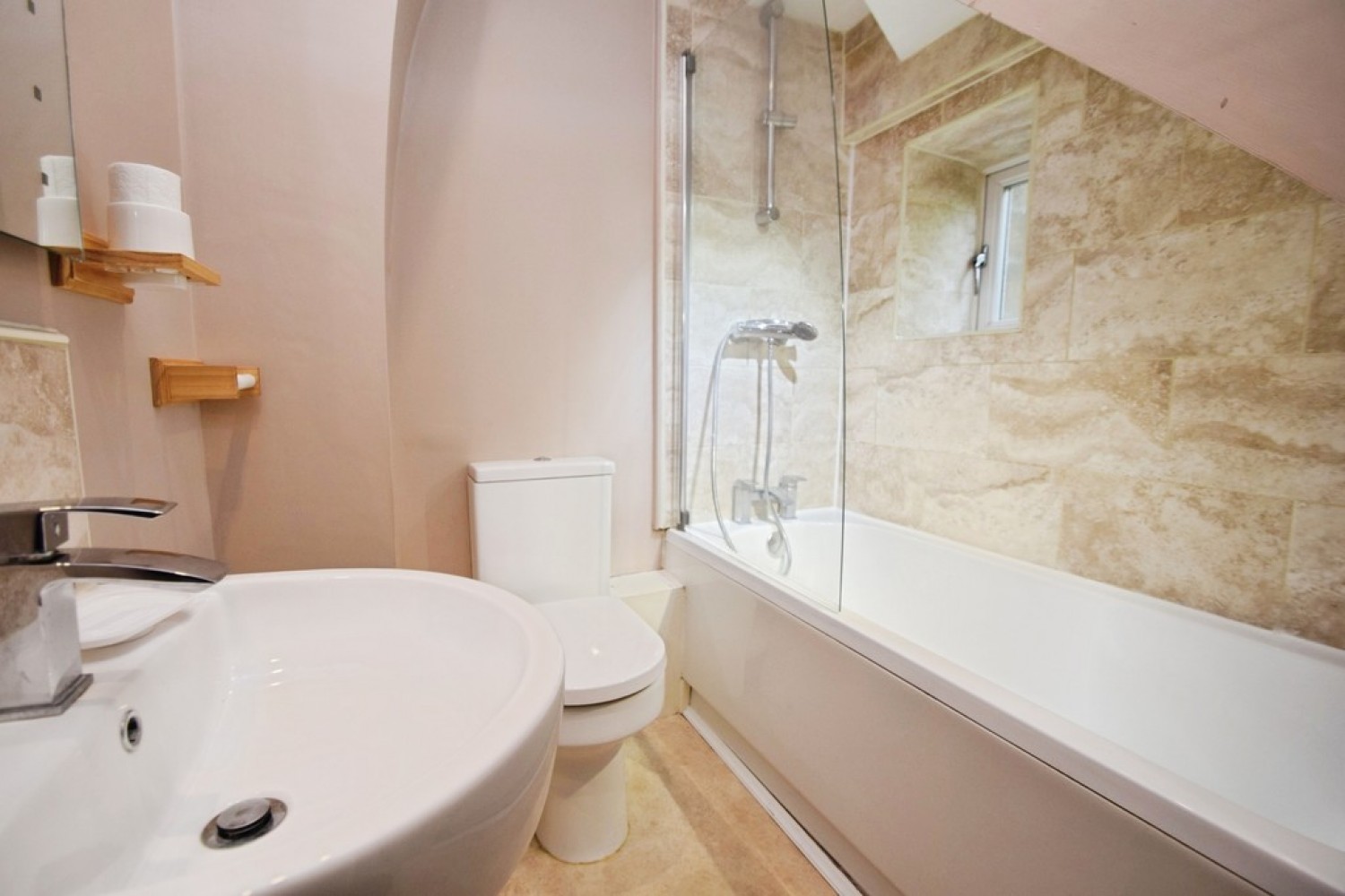3 bedroom House for Sale Oakworth, Keighley, West Yorkshire