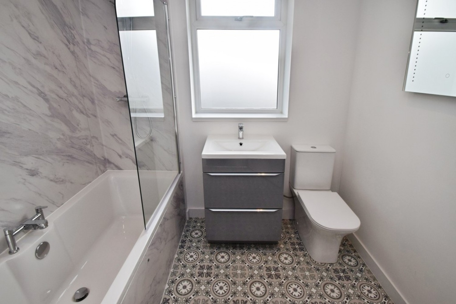 4 bedroom House for Sale Wrose, Bradford, West Yorkshire