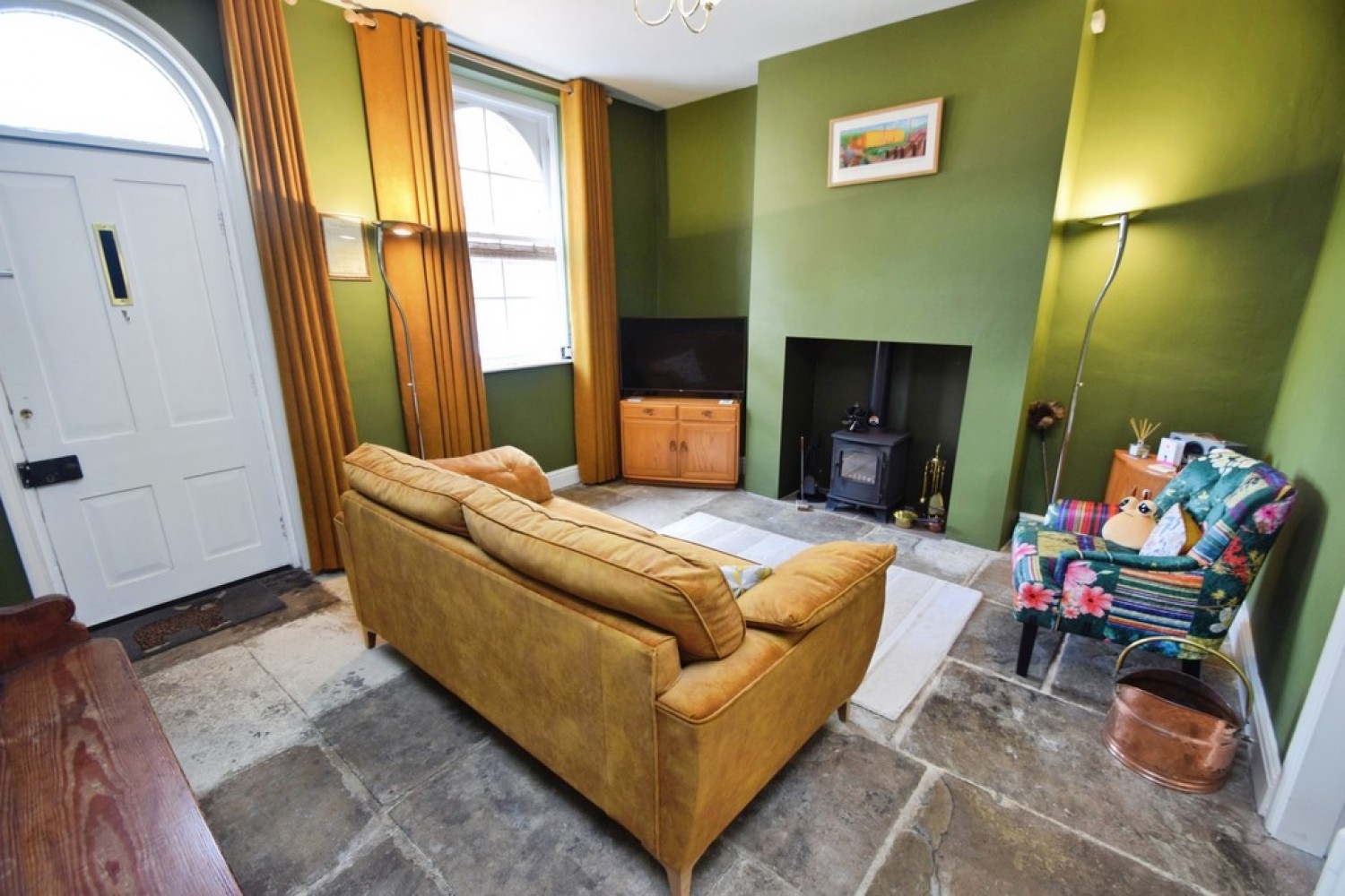 2 bedroom House for Sale Saltaire, Bradford, West Yorkshire