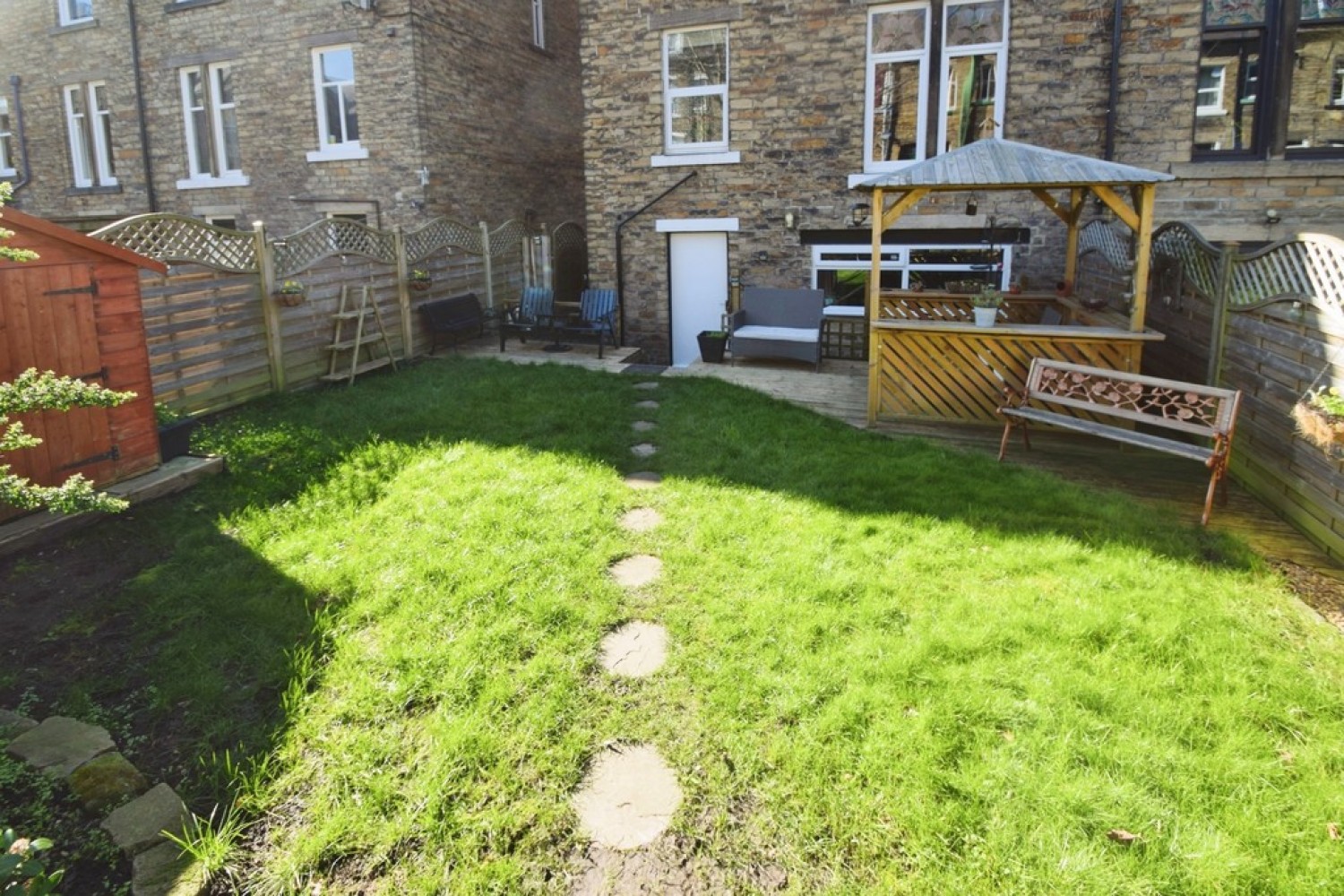 6 bedroom House for Sale Shipley, Bradford, West Yorkshire