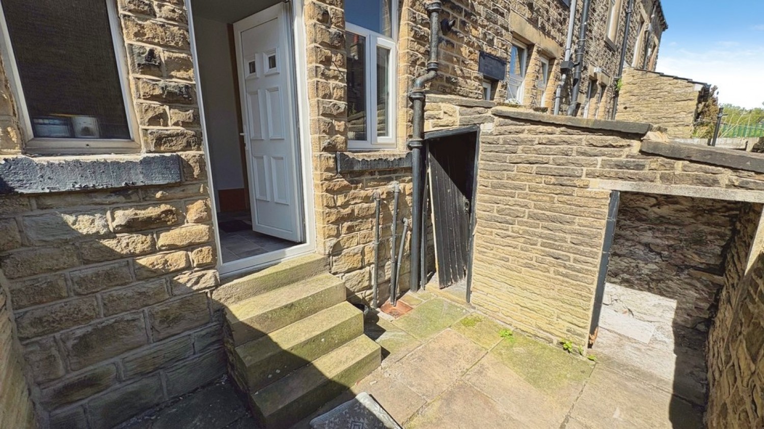 2 bedroom House for Sale Keighley, West Yorkshire
