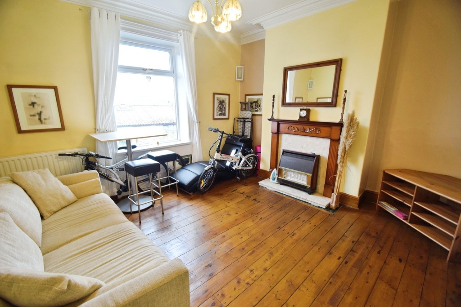 4 bedroom House for Sale Shipley, Bradford, West Yorkshire