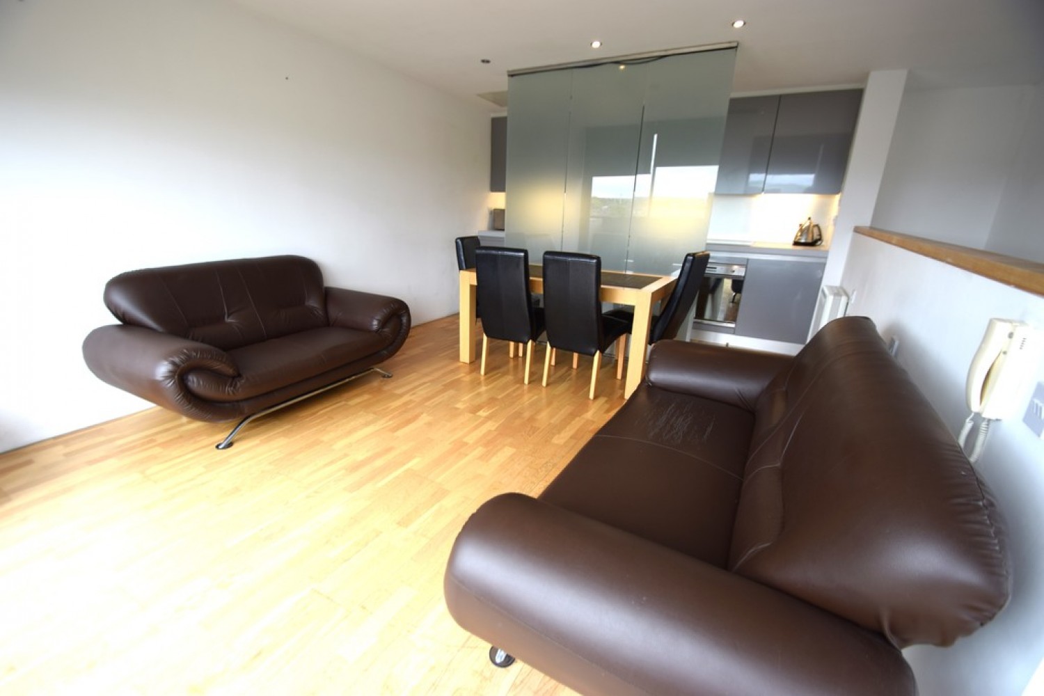 2 bedroom Flat for Letting Silk Warehouse, Bradford