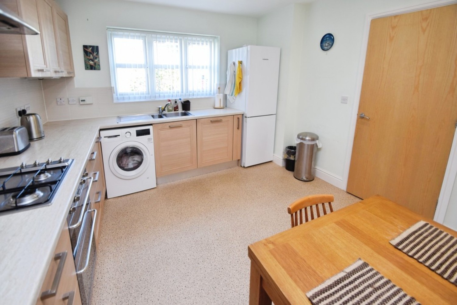 3 bedroom House for Sale Nabwood, Bradford, West Yorkshire