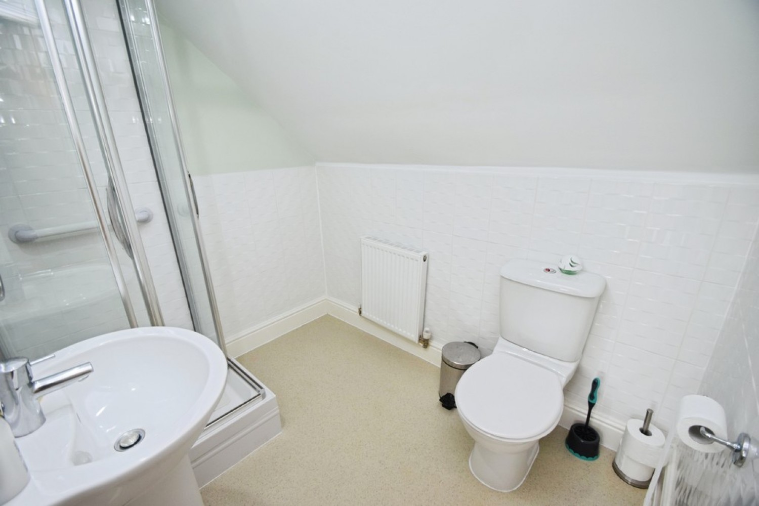 3 bedroom House for Sale Nabwood, Bradford, West Yorkshire