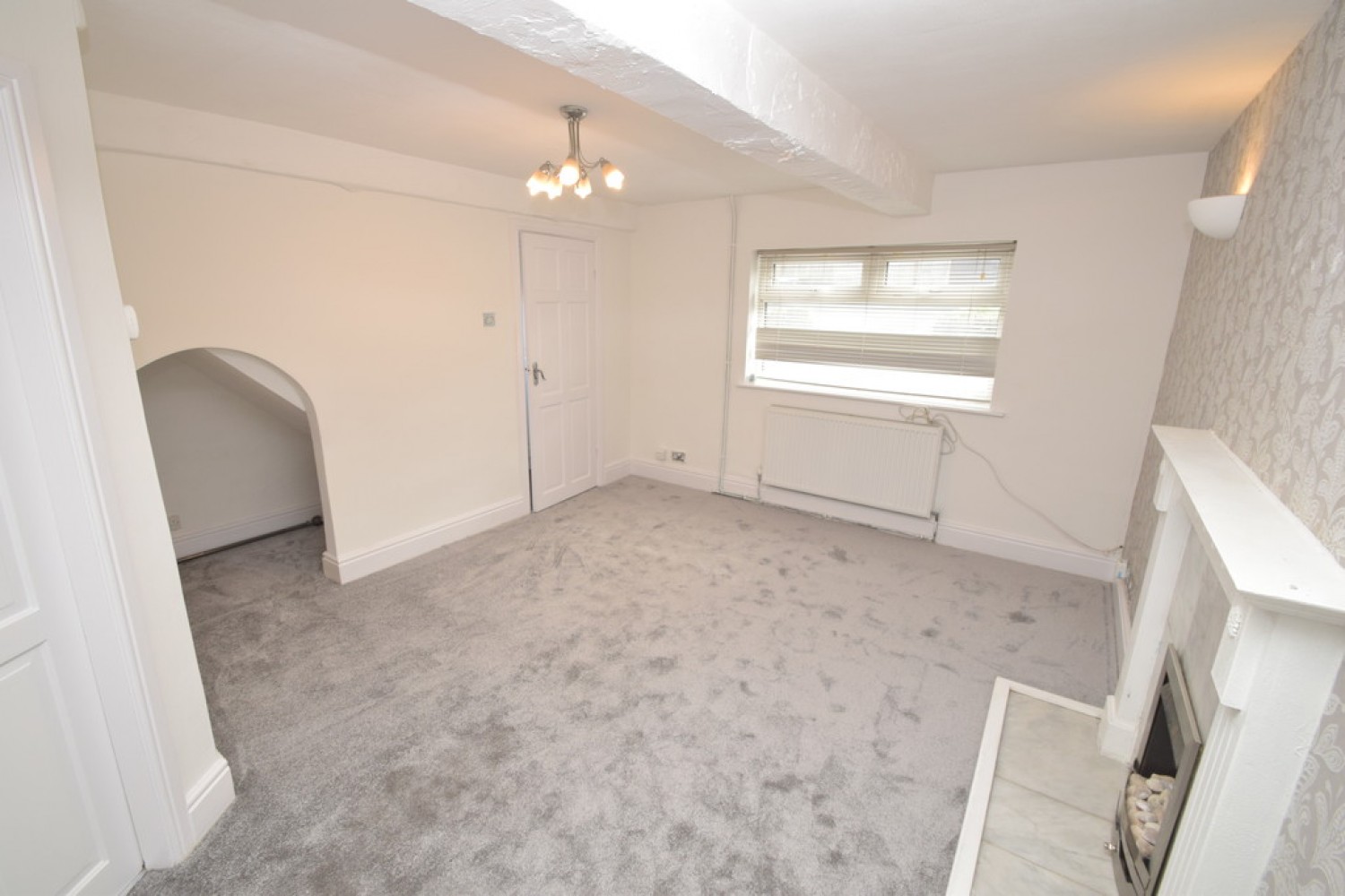 2 bedroom House for Sale Wilsden, Bradford, West Yorkshire