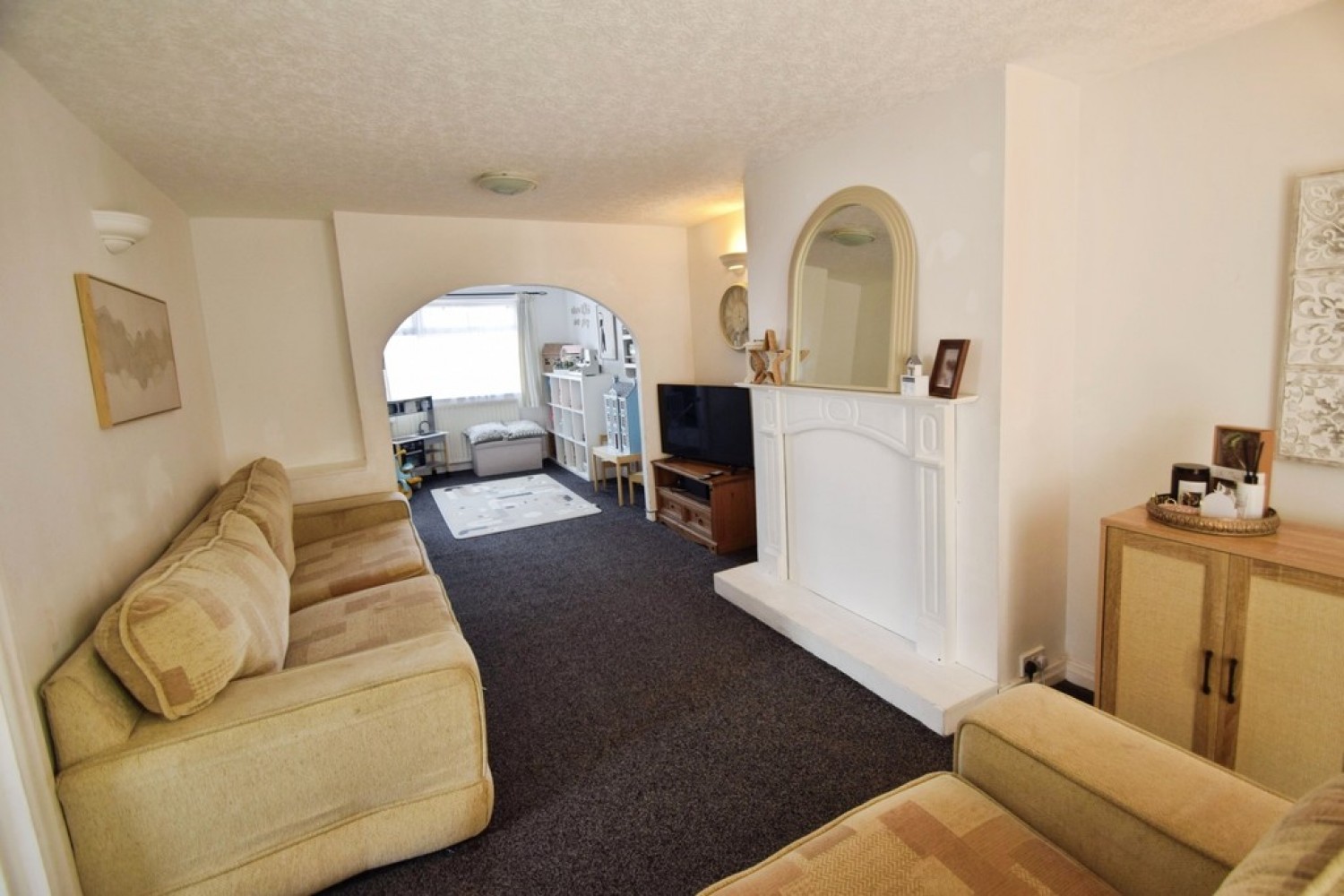 2 bedroom Bungalow for Sale Allerton, Bradford, West Yorkshire