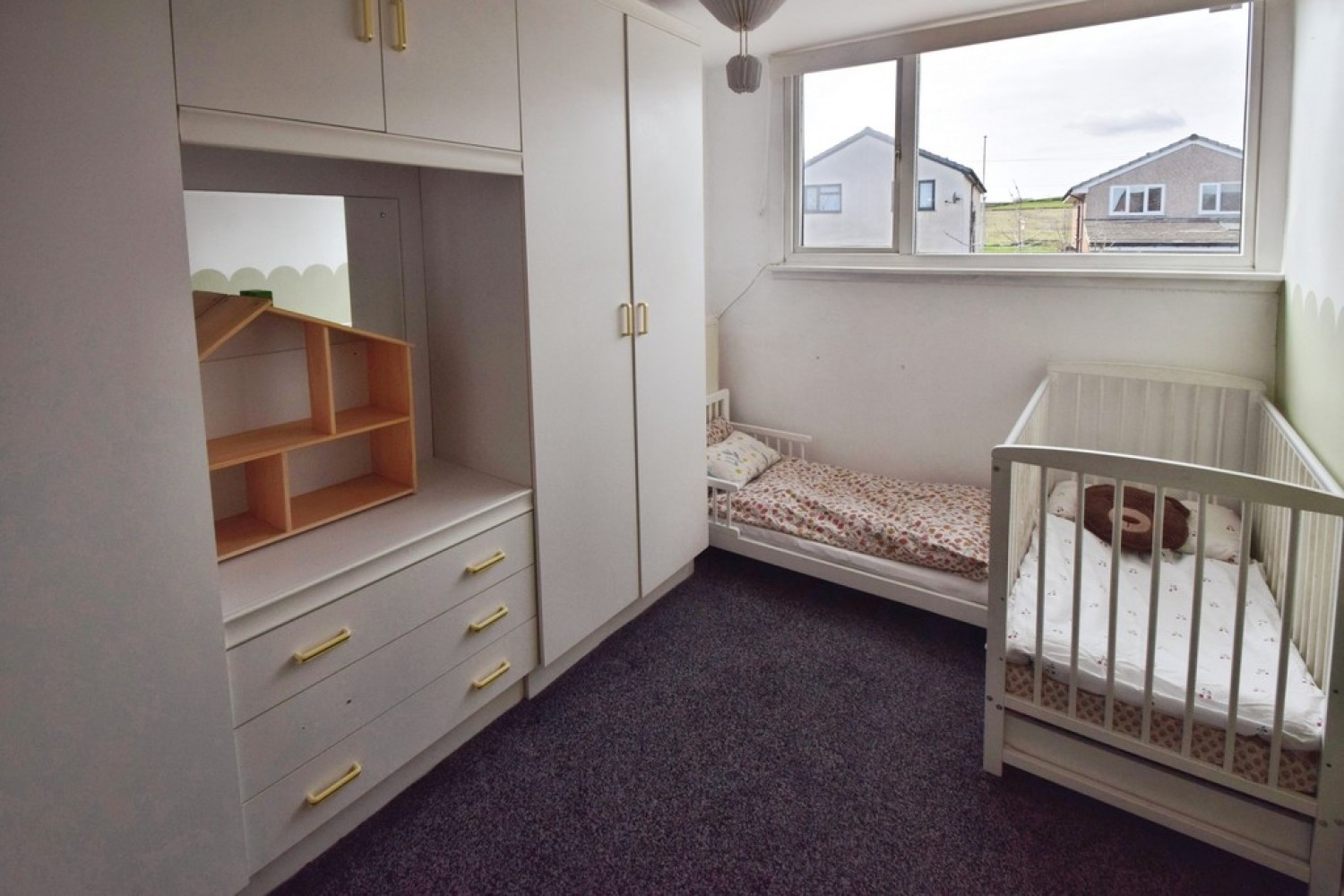 2 bedroom Bungalow for Sale Allerton, Bradford, West Yorkshire