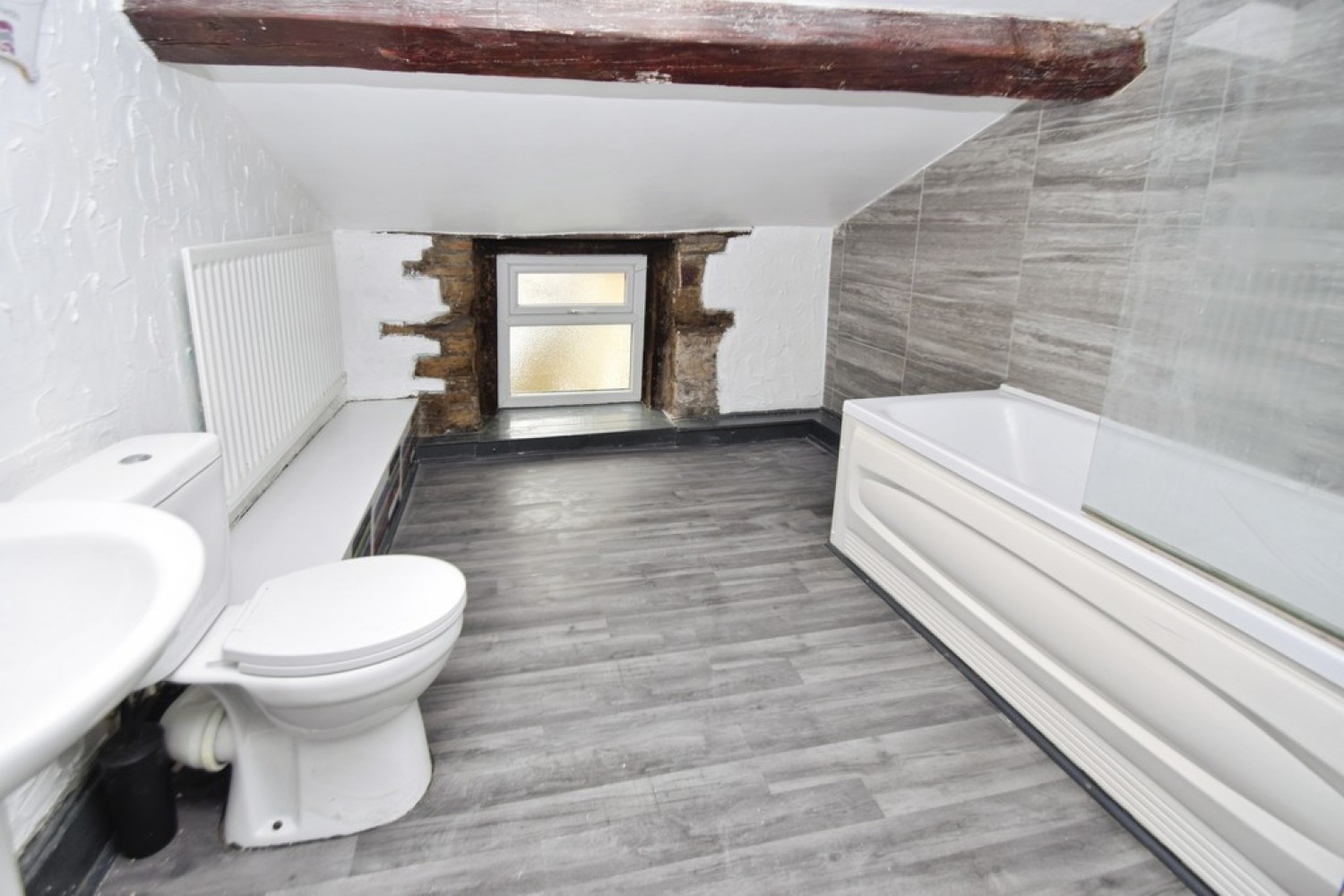 1 bedroom House for Letting Stone Road, Eccleshill