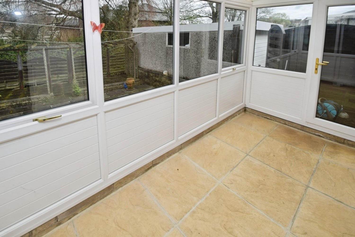 2 bedroom House for Sale Hainworth, Keighley, West Yorkshire