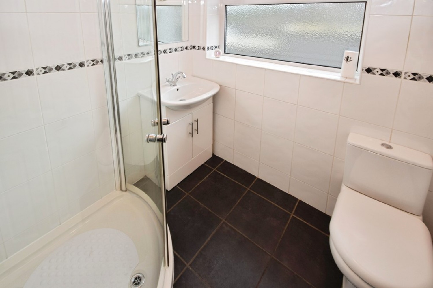 2 bedroom House for Sale Hainworth, Keighley, West Yorkshire