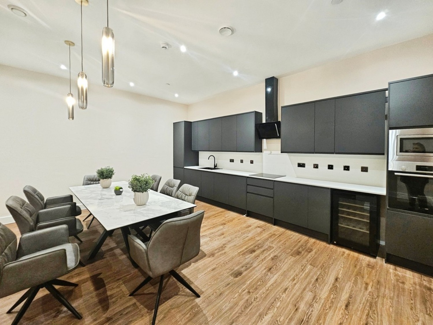 1 bedroom Flat for Letting Bingley House, The Halcyon, Crossflats