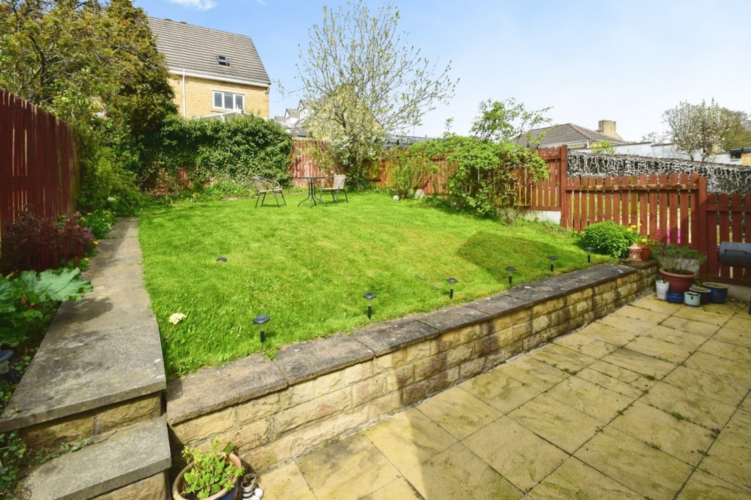 3 bedroom House for Sale Hazelhurst Brow, Bradford, West Yorkshire