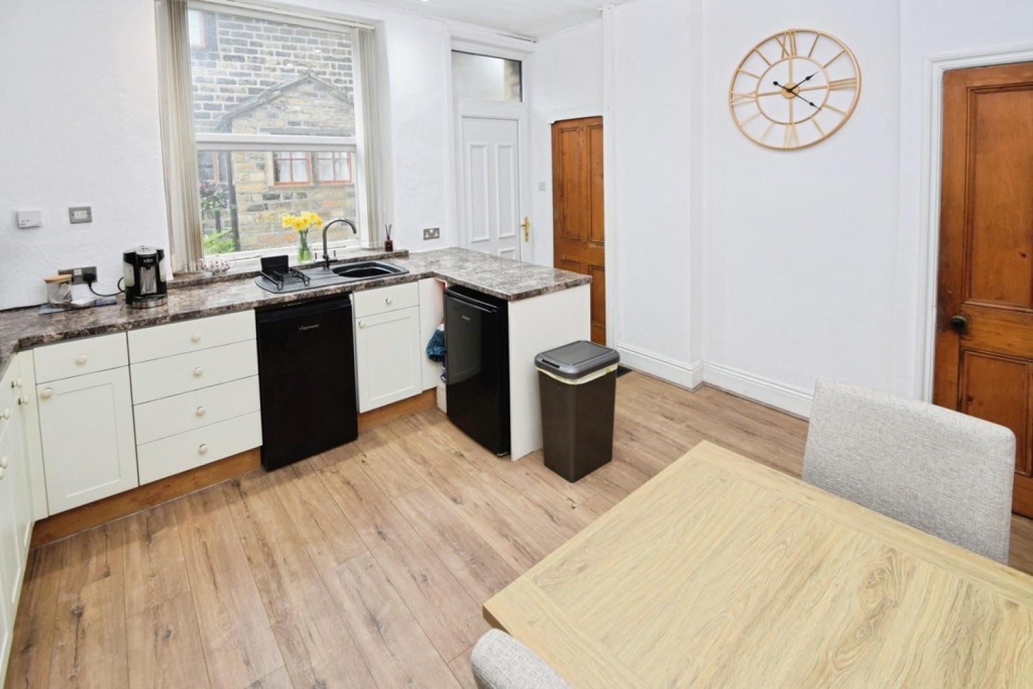 3 bedroom House for Sale Oxenhope, Keighley, West Yorkshire