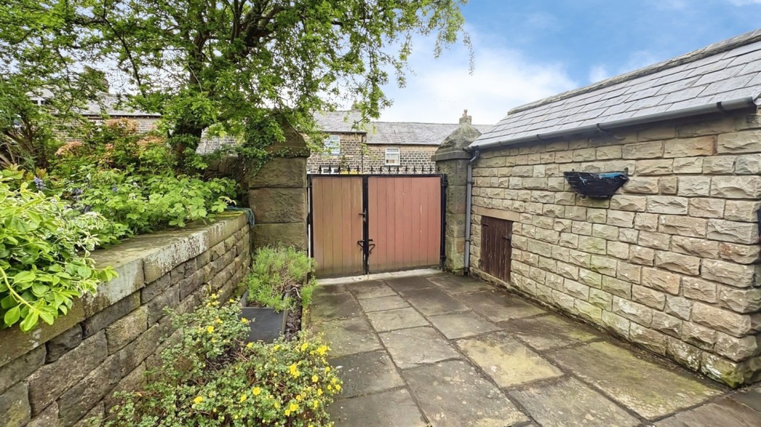3 bedroom House for Sale Long Lee, Keighley, West Yorkshire