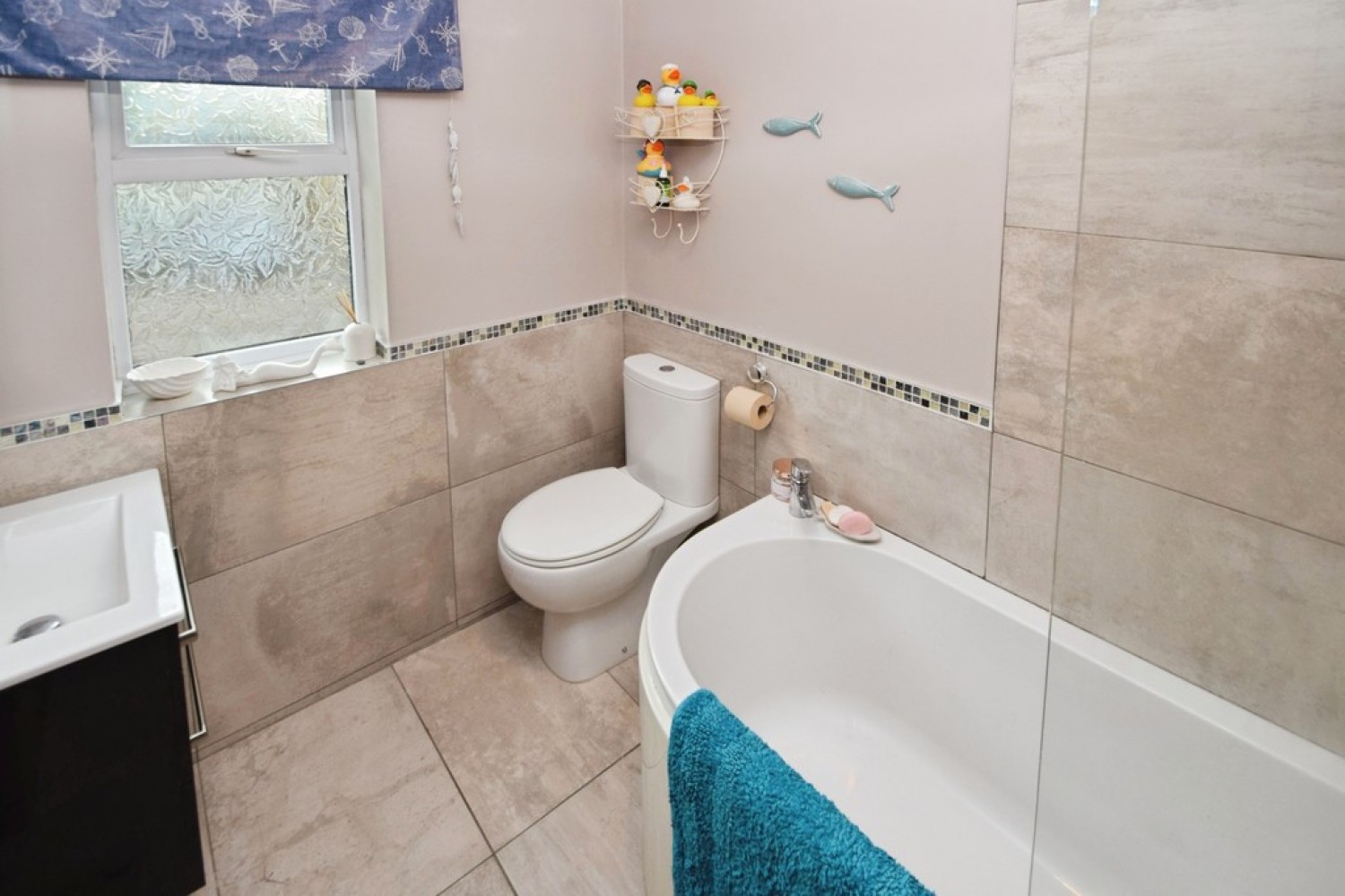 4 bedroom House for Sale East Morton, Keighley, West Yorkshire