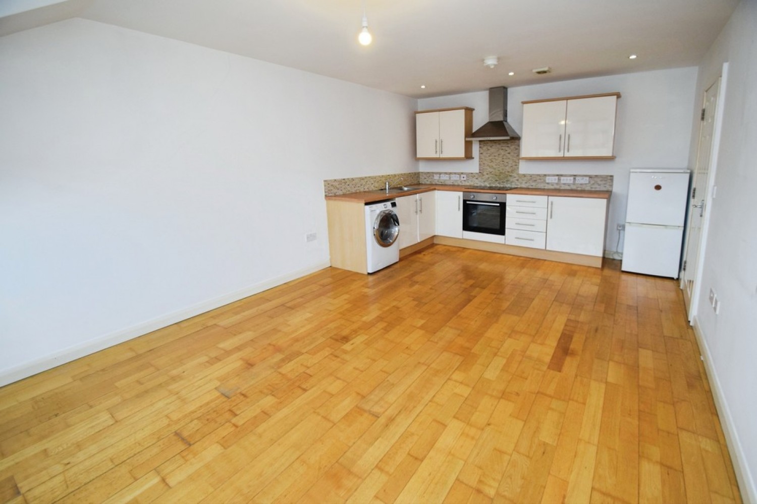 2 bedroom Flat for Sale Shipley, Bradford, West Yorkshire