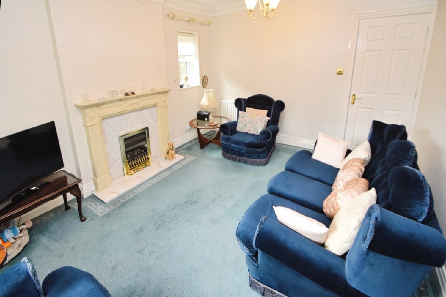 3 bedroom Bungalow for Sale Wilsden, Bradford, West Yorkshire