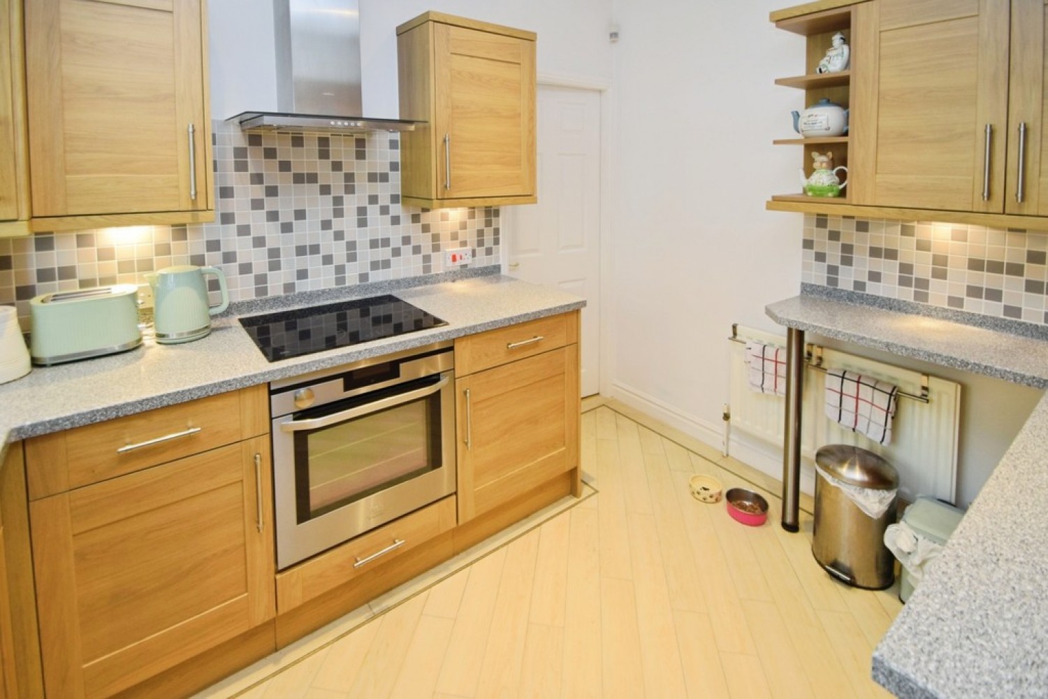 3 bedroom Bungalow for Sale Wilsden, Bradford, West Yorkshire