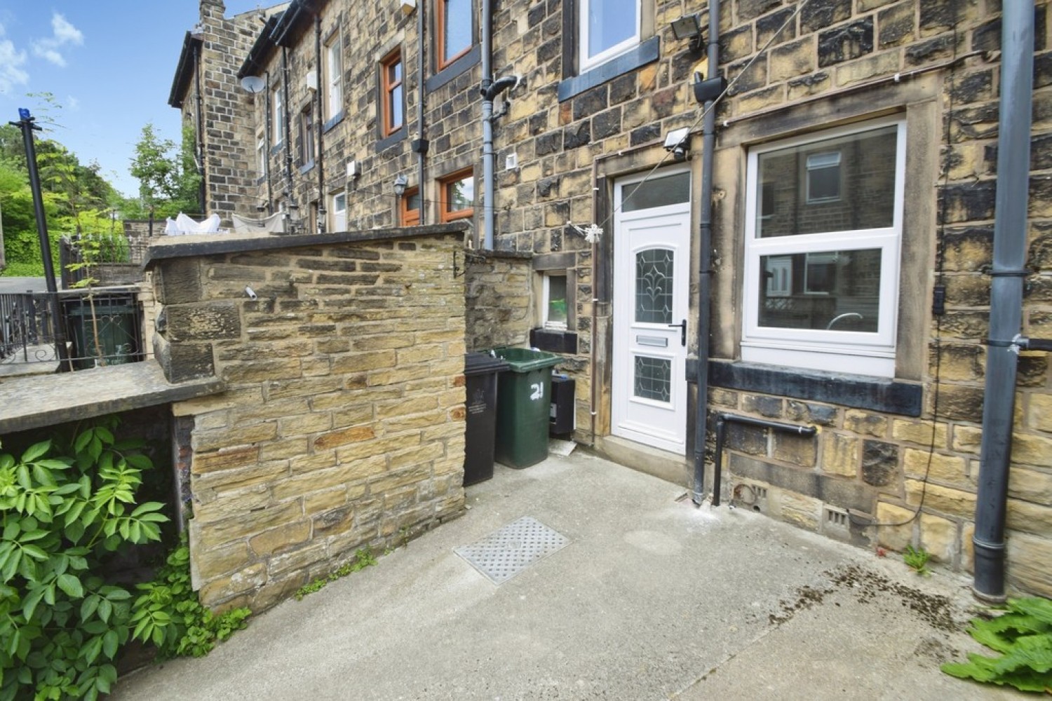 2 bedroom House for Sale Ingrow, Keighley, West Yorkshire