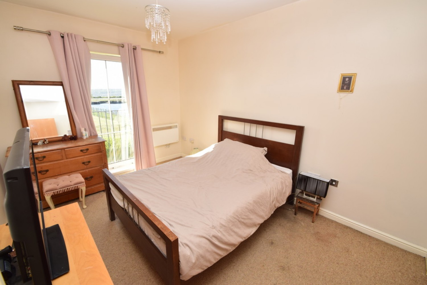 2 bedroom Flat for Sale Gilstead, Bingley, West Yorkshire