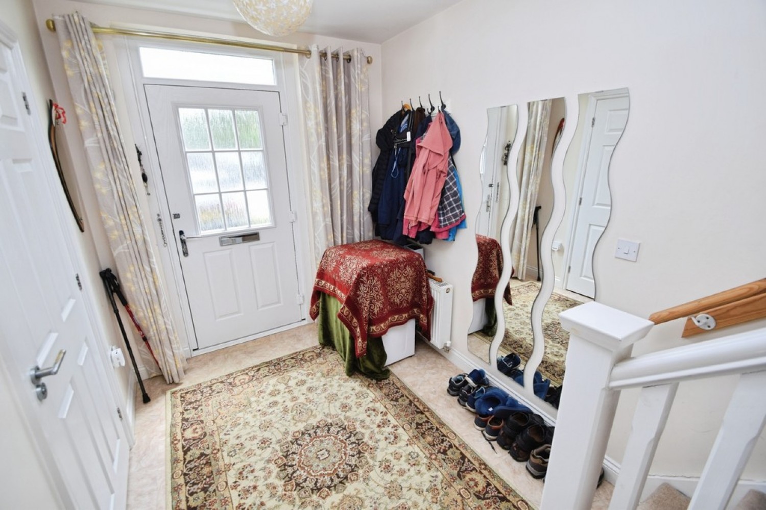 3 bedroom House for Sale Cottingley, Bradford, West Yorkshire