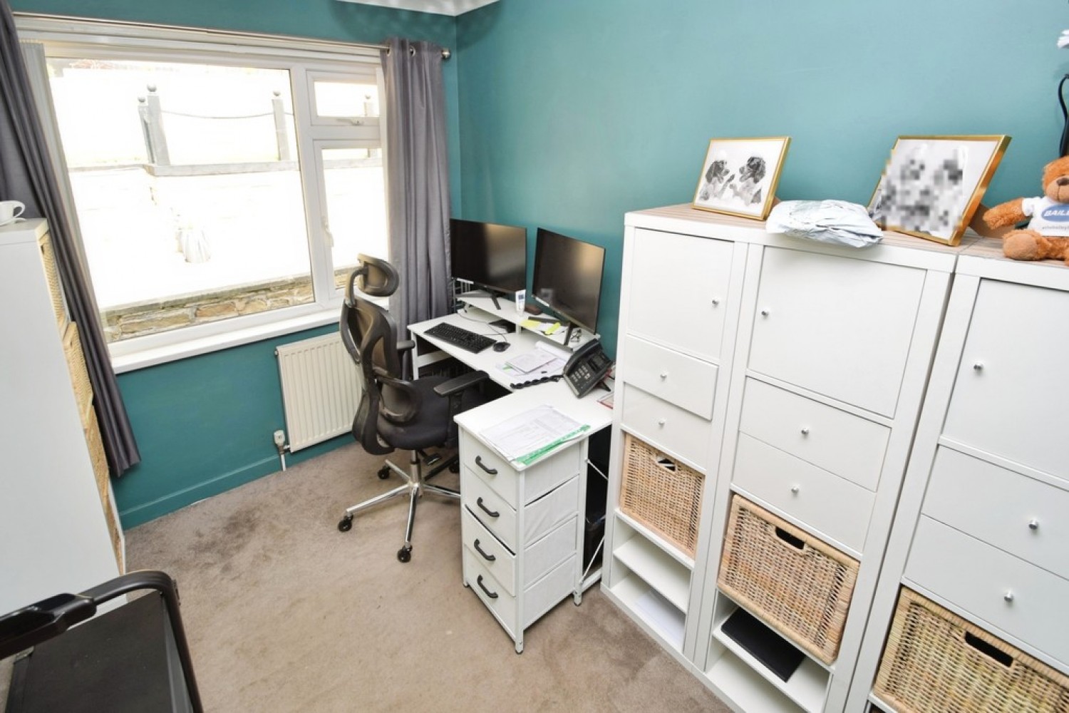 3 bedroom Bungalow for Sale Riddlesden, Bradford, West Yorkshire