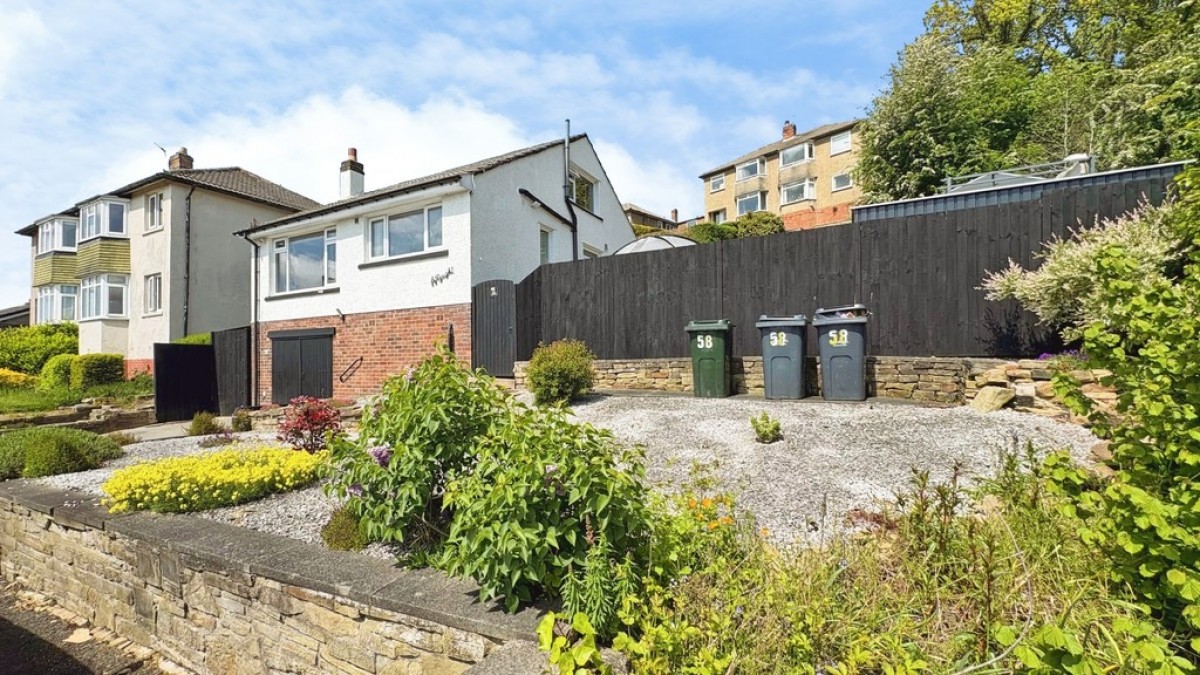 Riddlesden, Bradford, West Yorkshire