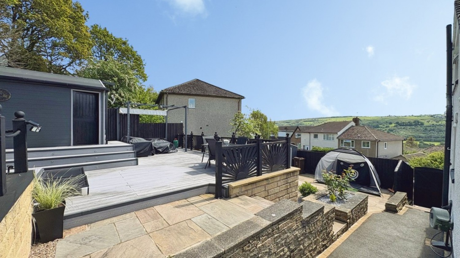 3 bedroom Bungalow for Sale Riddlesden, Bradford, West Yorkshire