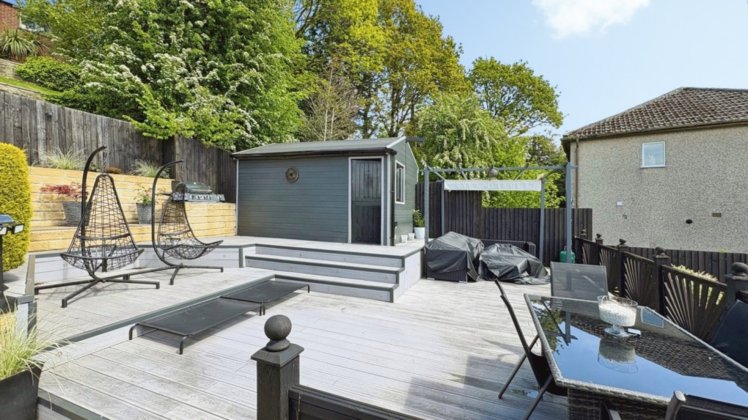 3 bedroom Bungalow for Sale Riddlesden, Bradford, West Yorkshire