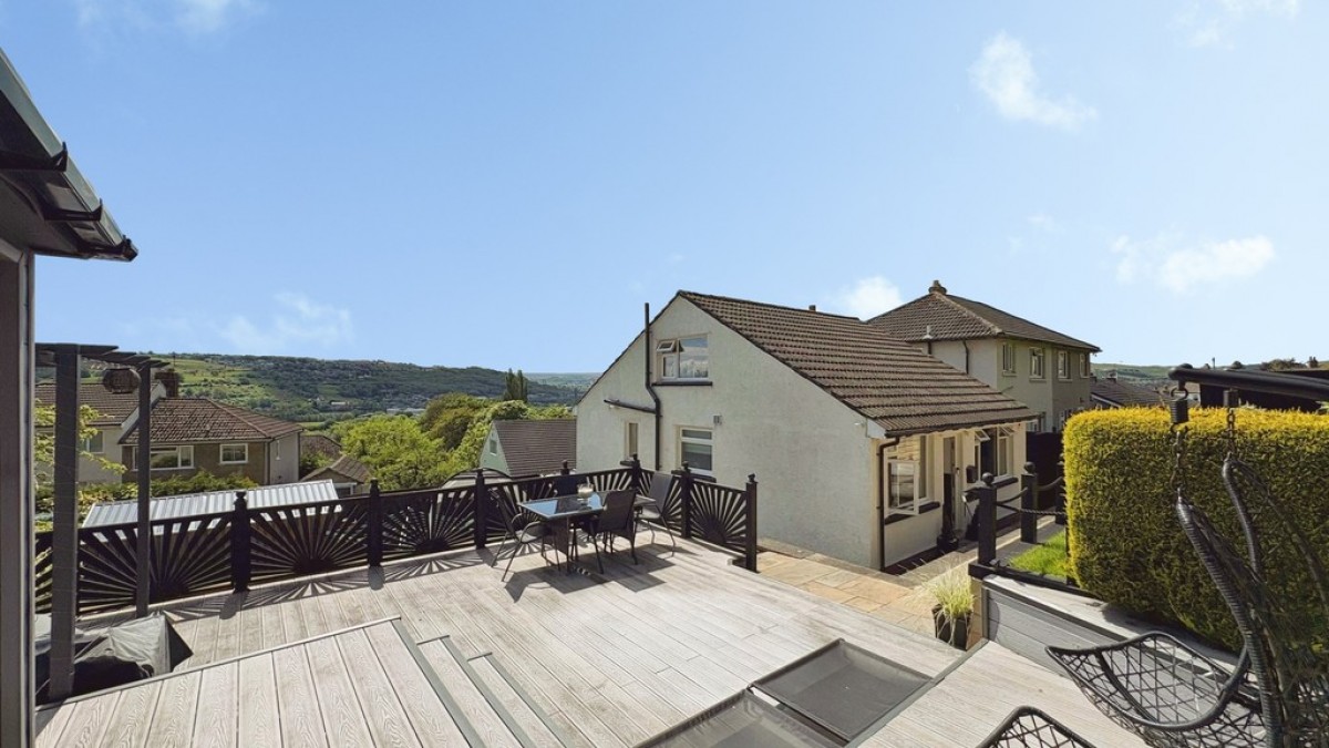 Riddlesden, Bradford, West Yorkshire