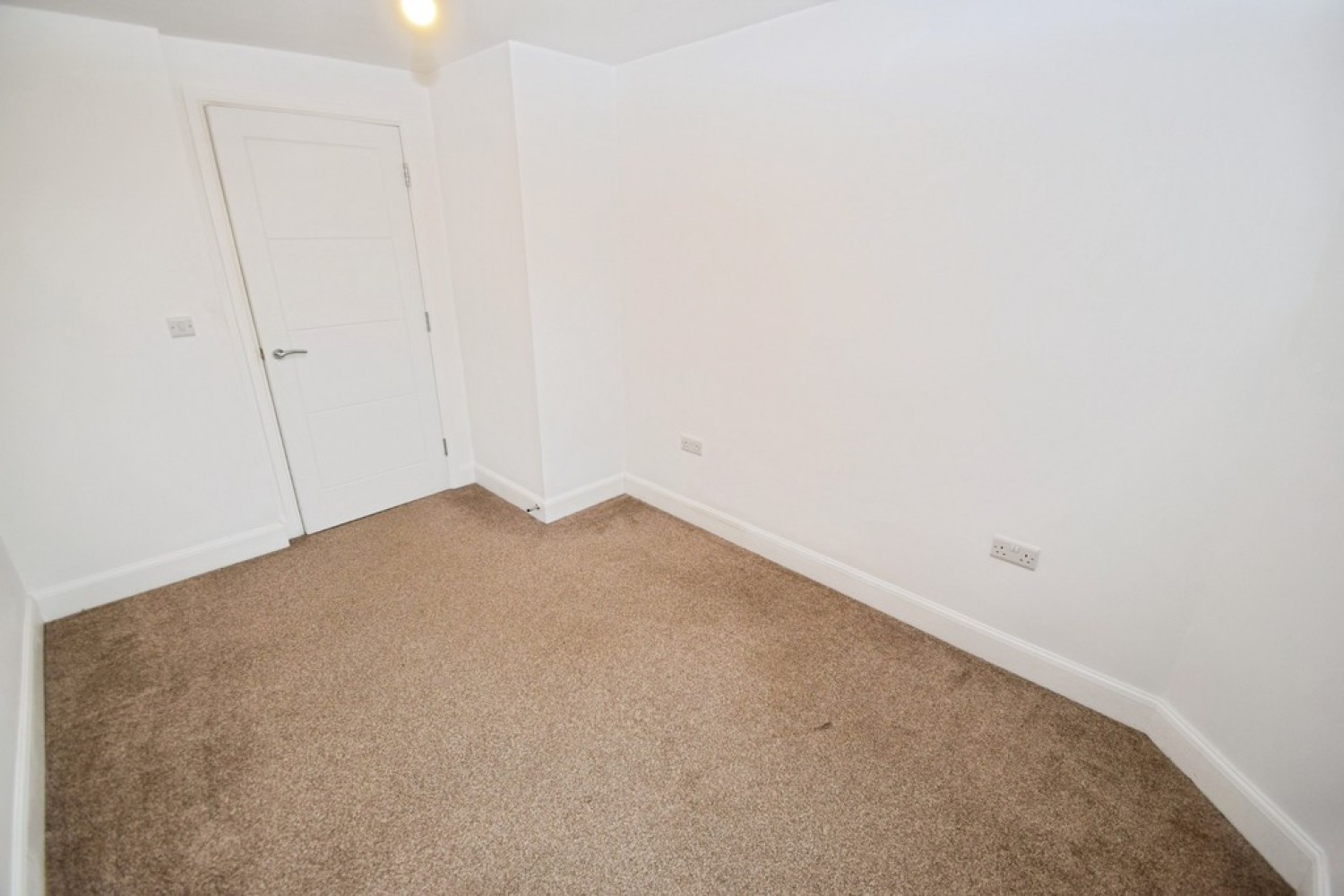 2 bedroom Flat for Sale Laisterdyke, Bradford, West Yorkshire