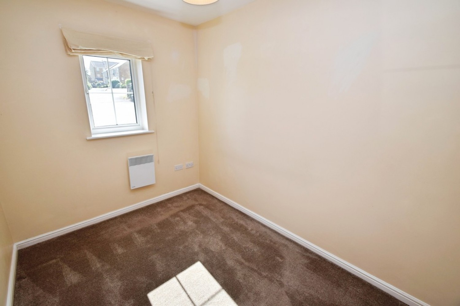 2 bedroom Flat for Sale Gilstead, Bradford, West Yorkshire