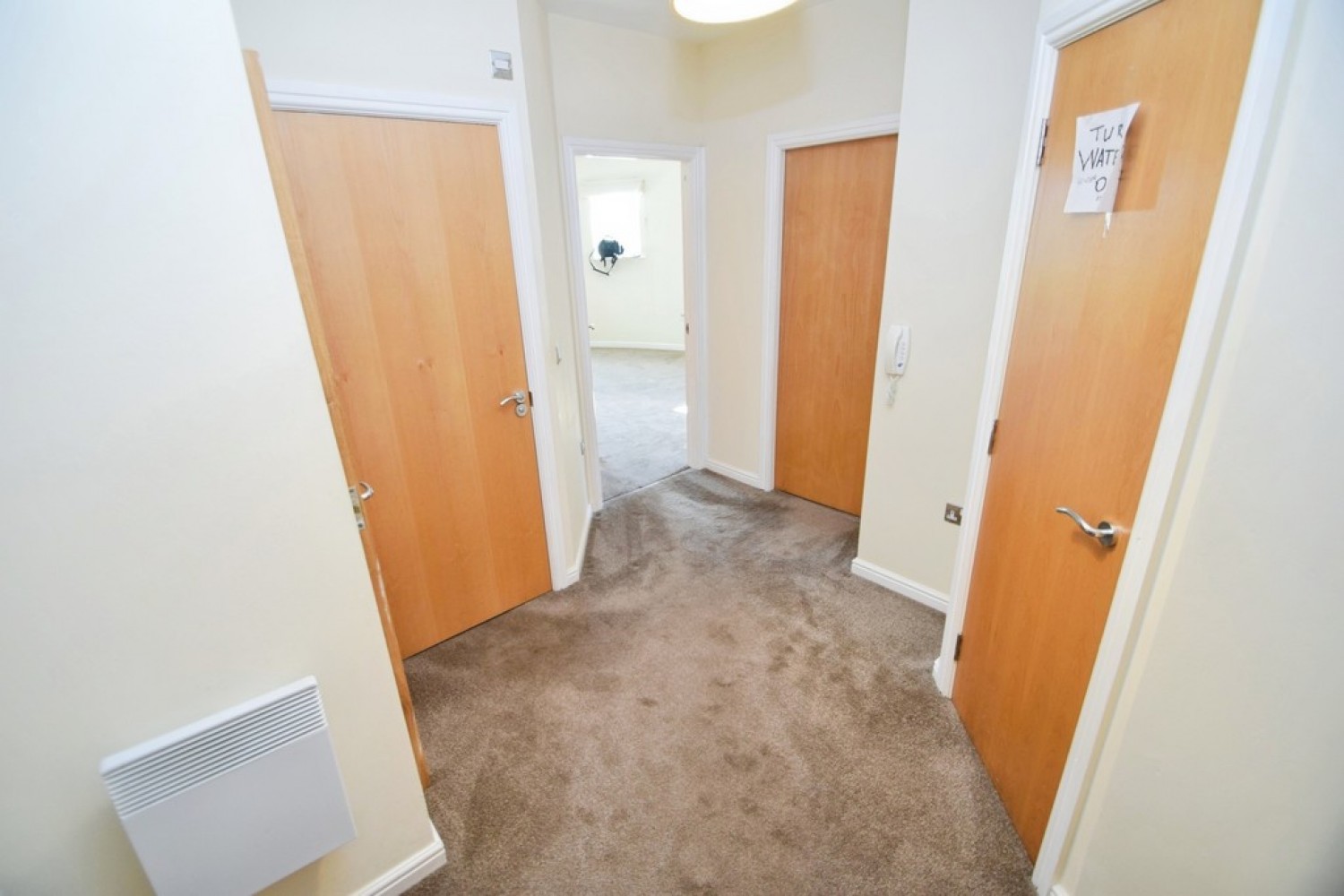 2 bedroom Flat for Sale Gilstead, Bradford, West Yorkshire