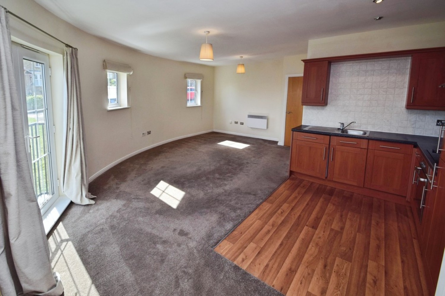 2 bedroom Flat for Sale Gilstead, Bradford, West Yorkshire