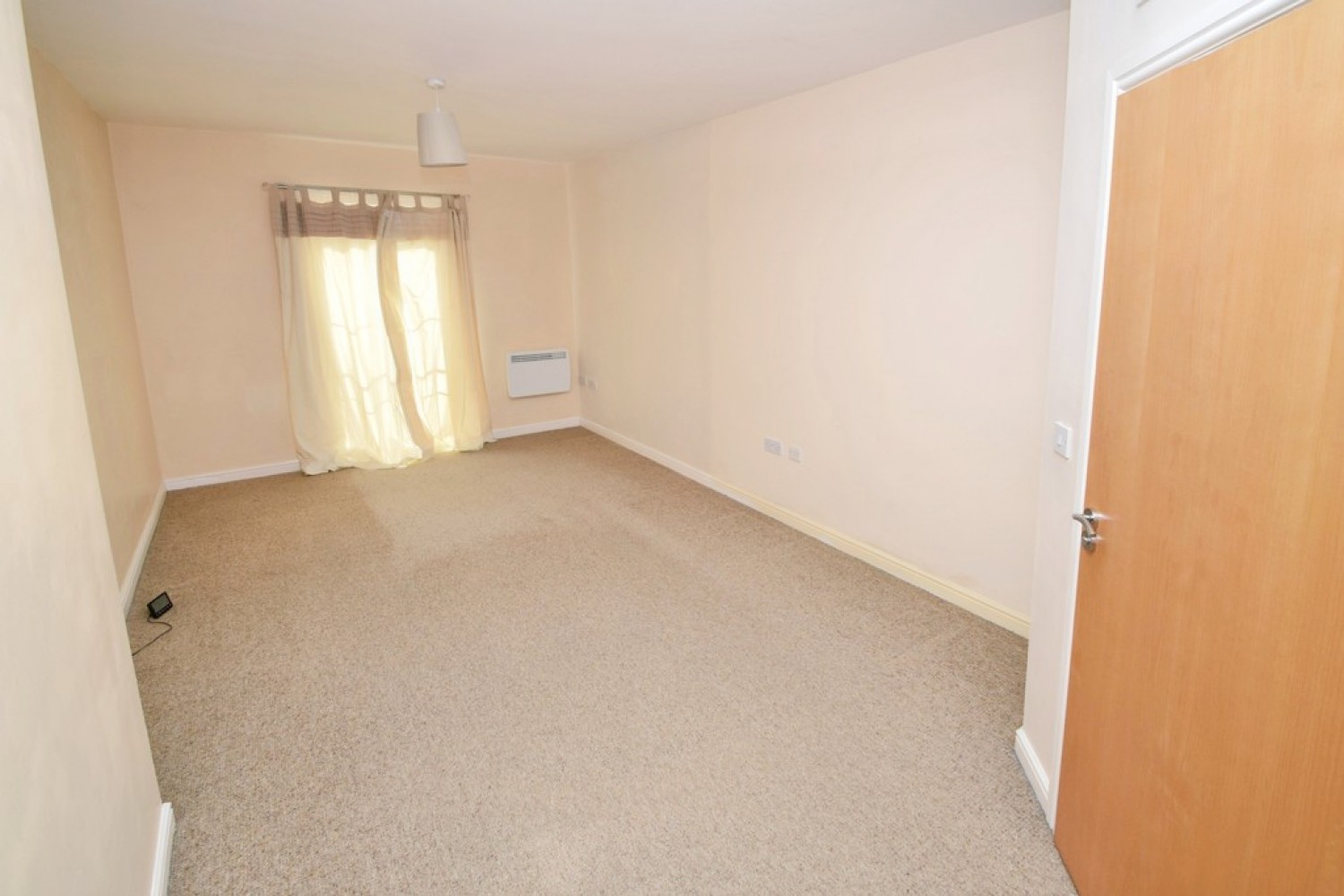 2 bedroom Flat for Sale Gilstead, Bradford, West Yorkshire