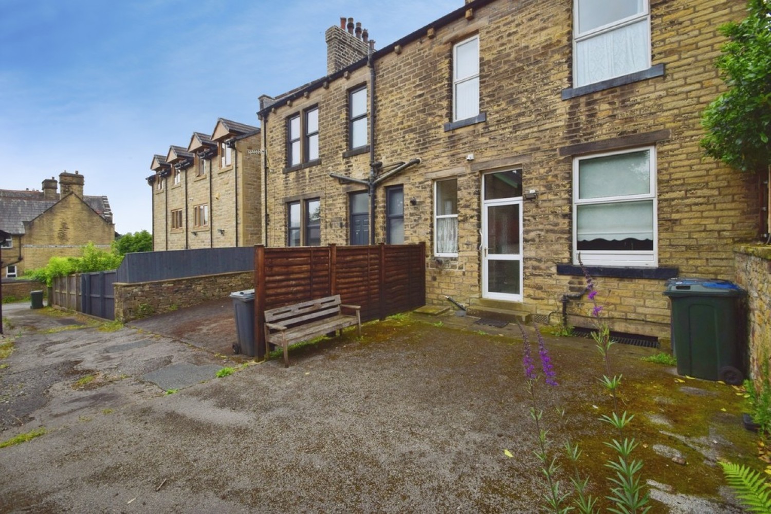 3 bedroom House for Sale Utley, Keighley, West Yorkshire