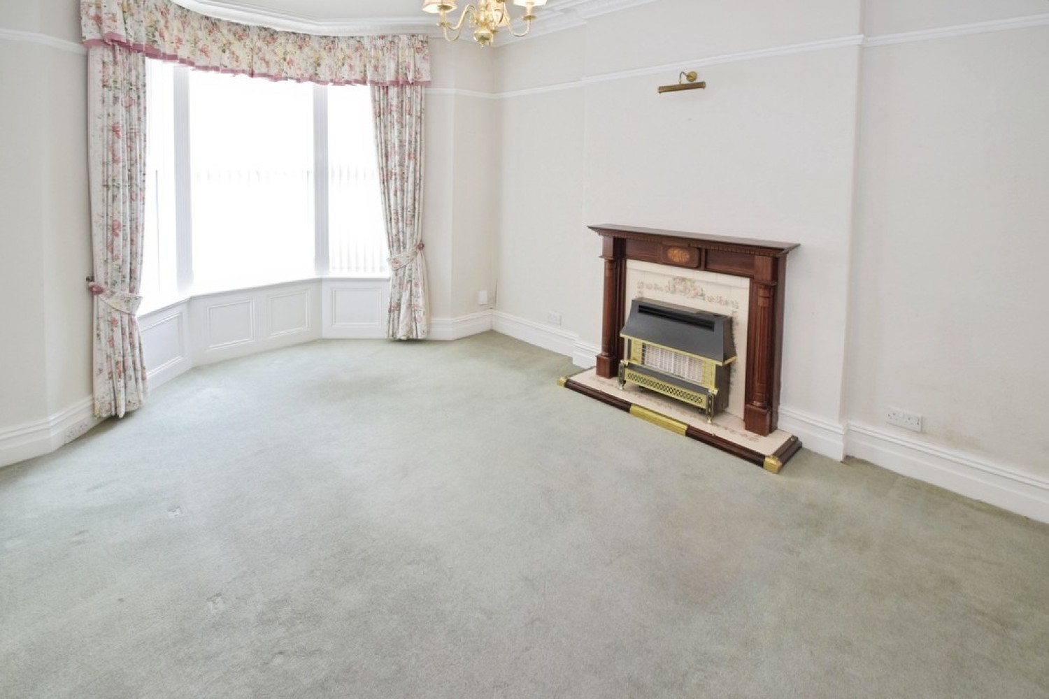 3 bedroom House for Sale Utley, Keighley, West Yorkshire