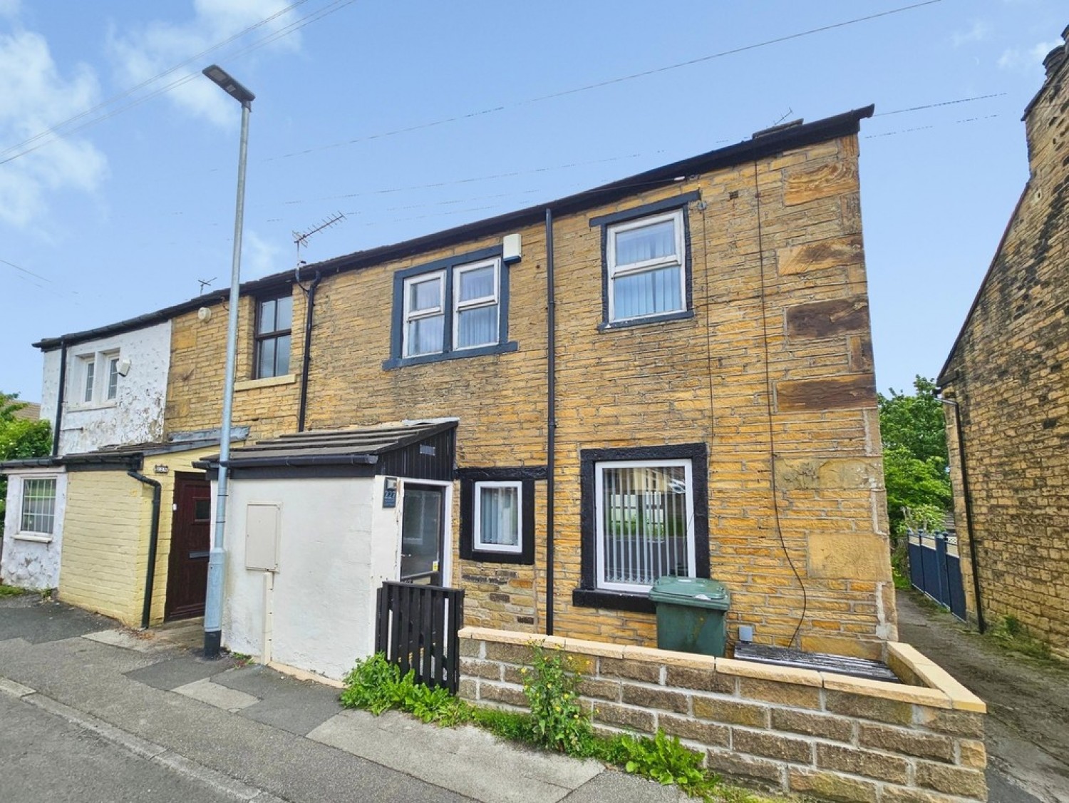 1 bedroom House for Letting Moorside Road, Eccleshill
