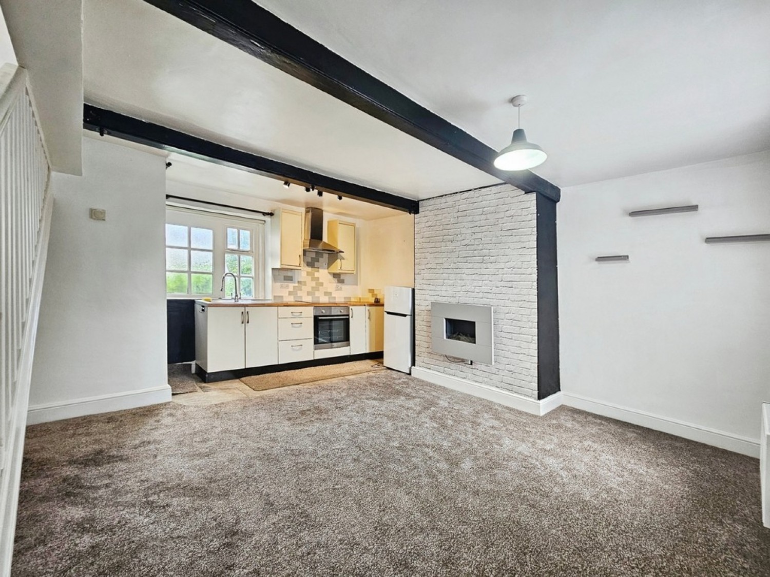 1 bedroom House for Letting Moorside Road, Eccleshill