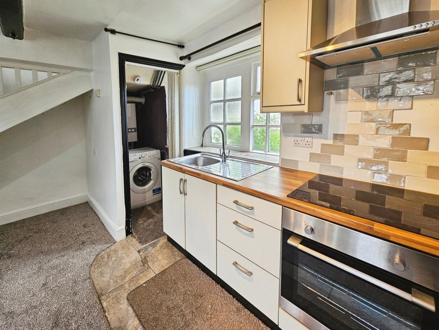 1 bedroom House for Letting Moorside Road, Eccleshill