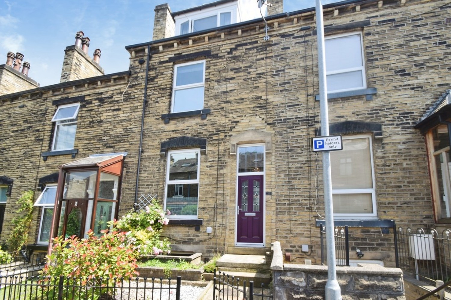 4 bedroom House for Sale Saltaire, Bradford, West Yorkshire
