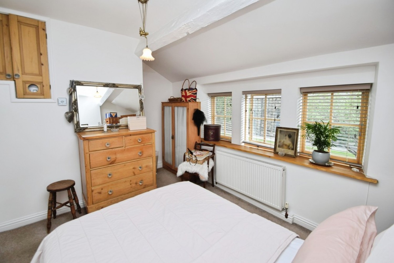 2 bedroom House for Sale Oakworth, Keighley, West Yorkshire