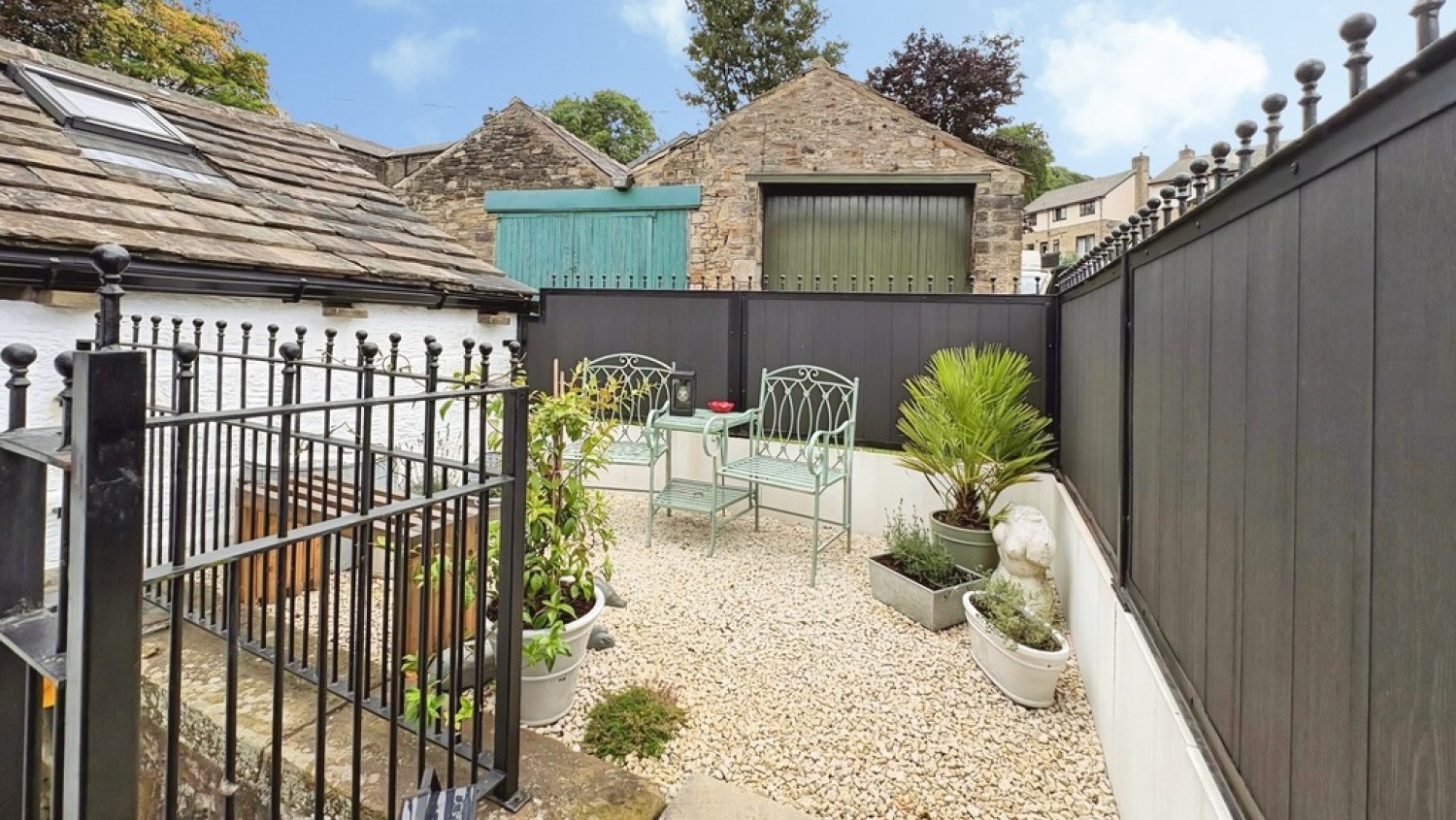 2 bedroom House for Sale Oakworth, Keighley, West Yorkshire