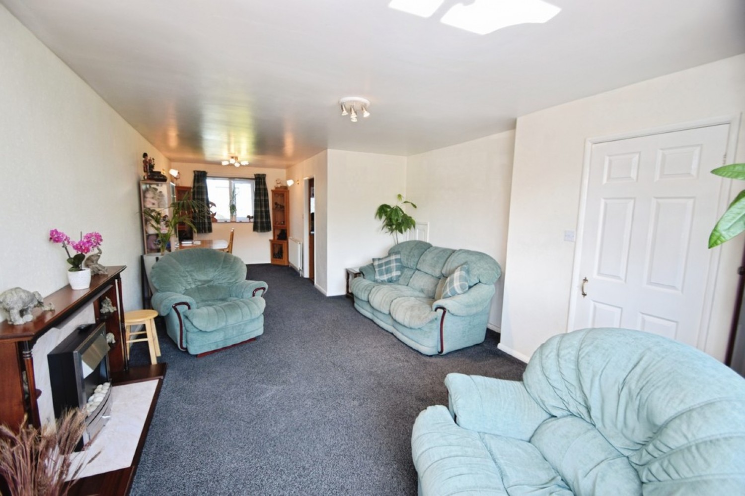 3 bedroom House for Sale Stockbridge, Keighley, West Yorkshire
