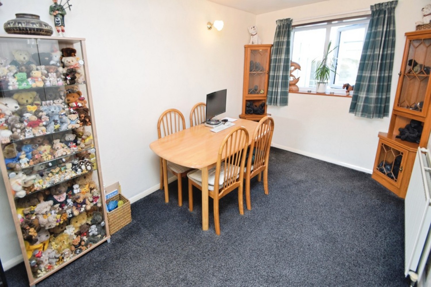 3 bedroom House for Sale Stockbridge, Keighley, West Yorkshire