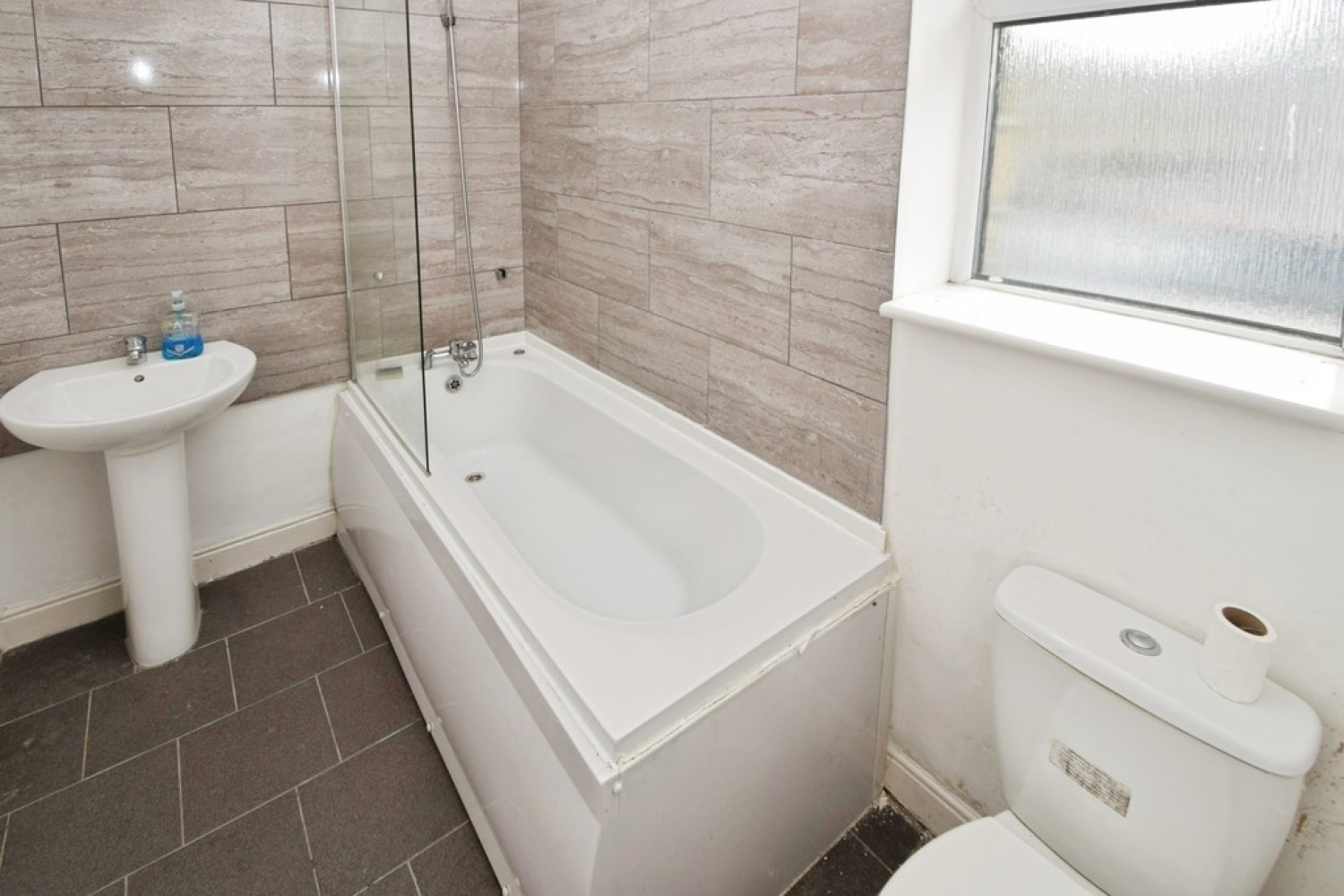 2 bedroom House for Sale Keighley, Bradford, West Yorkshire
